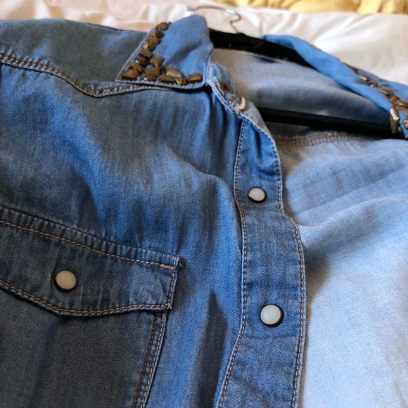 Ombré Button Up - Picture 3 of 8